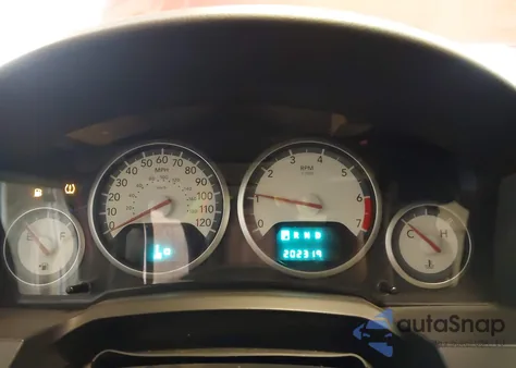 2010 Dodge Grand Caravan Sxt z USA, uszkodzony, nr VIN 2D4RN5D17AR237622